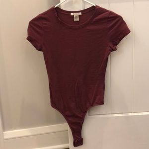 Maroon body suit - T-shirt